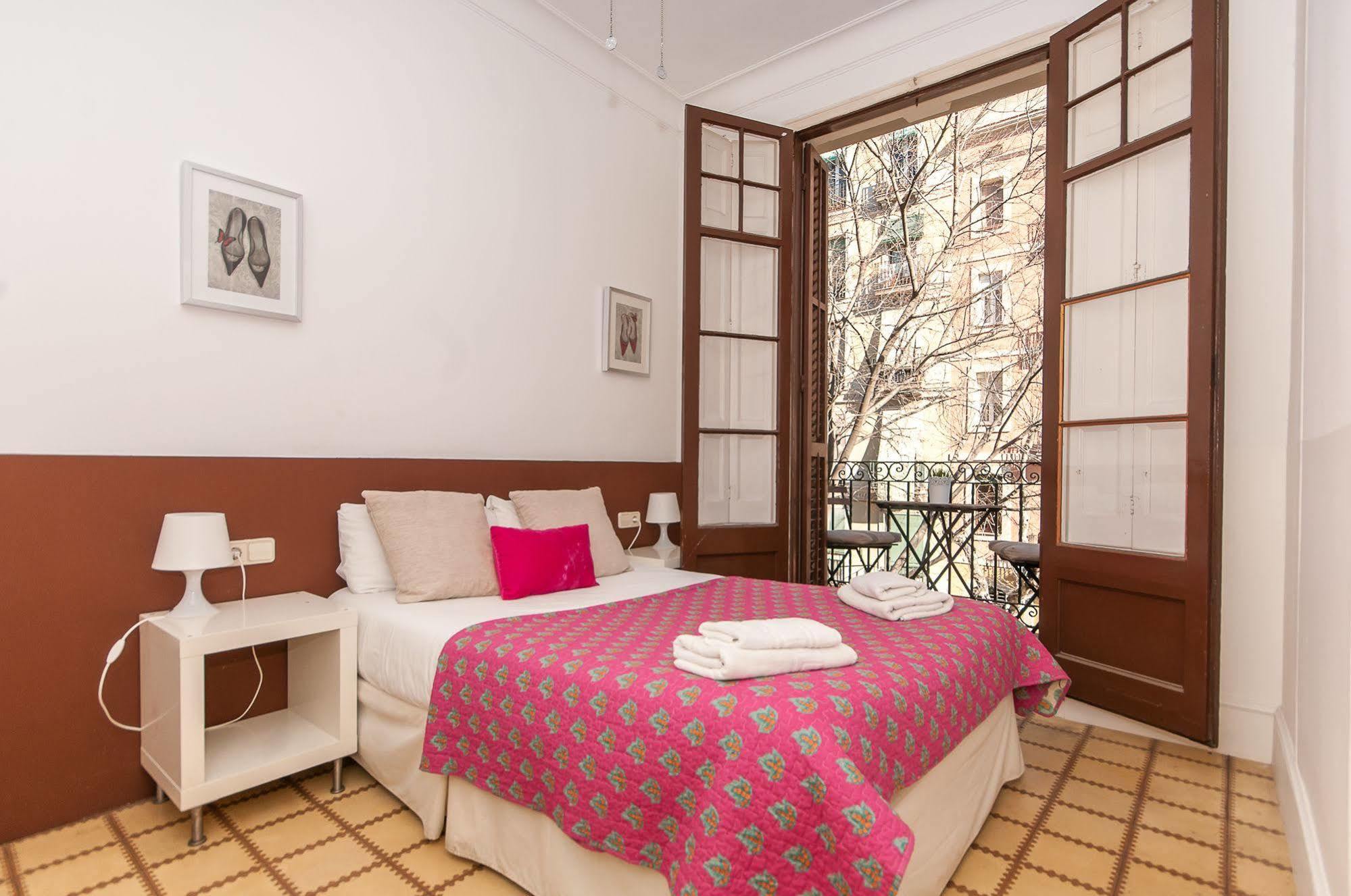 Trivao Sant Antoni Market Apartament *